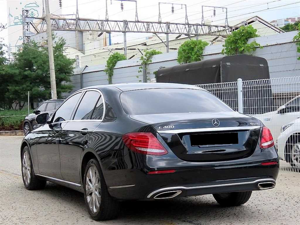 Mercedes-Benz E-Class — photo 03