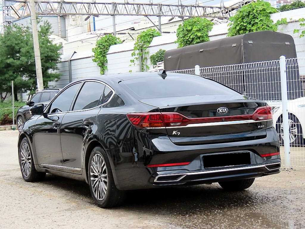 Kia K7 — photo 03
