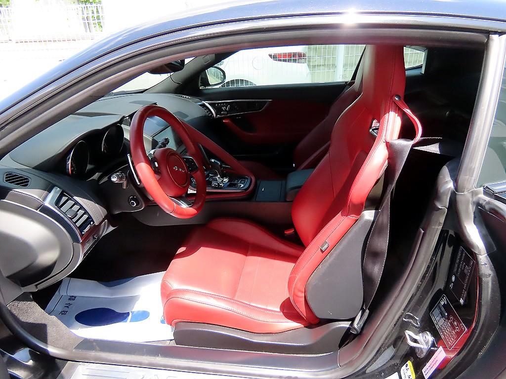 Jaguar F-TYPE — photo 05