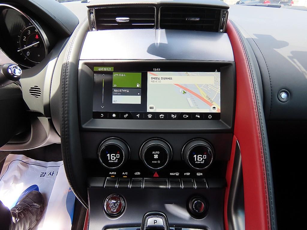 Jaguar F-TYPE — photo 11