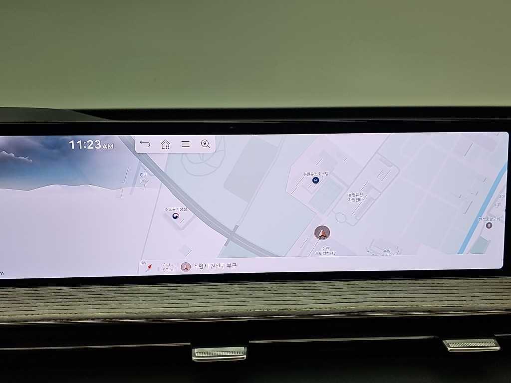 Genesis GV80 — photo 15