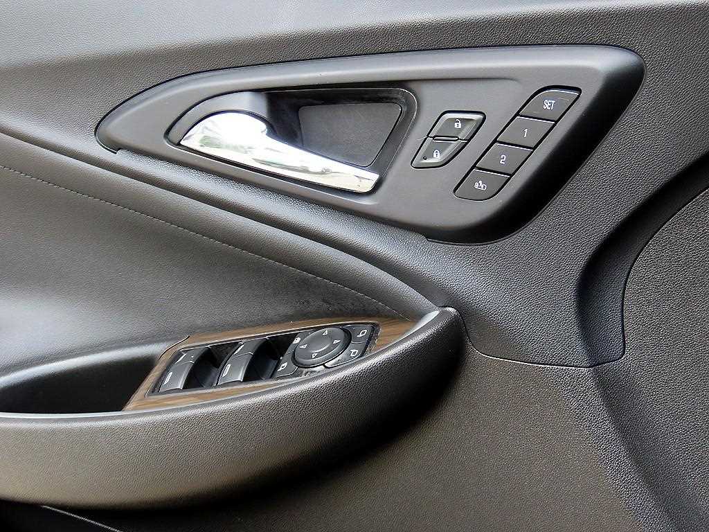 CHEVROLET Malibu — photo 11