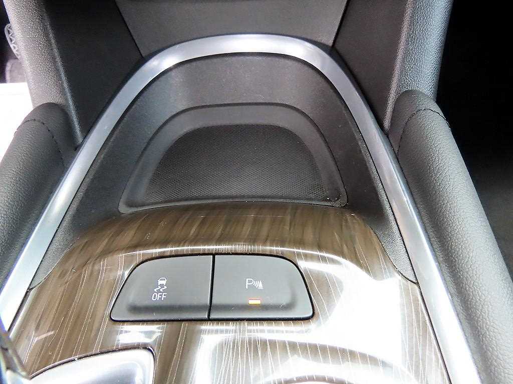 CHEVROLET Malibu — photo 12