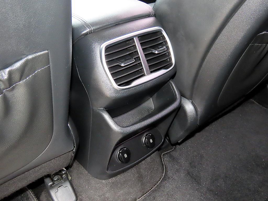 Hyundai Santafe — photo 16