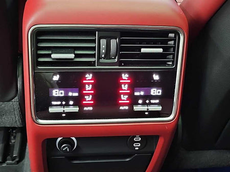 Porsche Cayenne — photo 13
