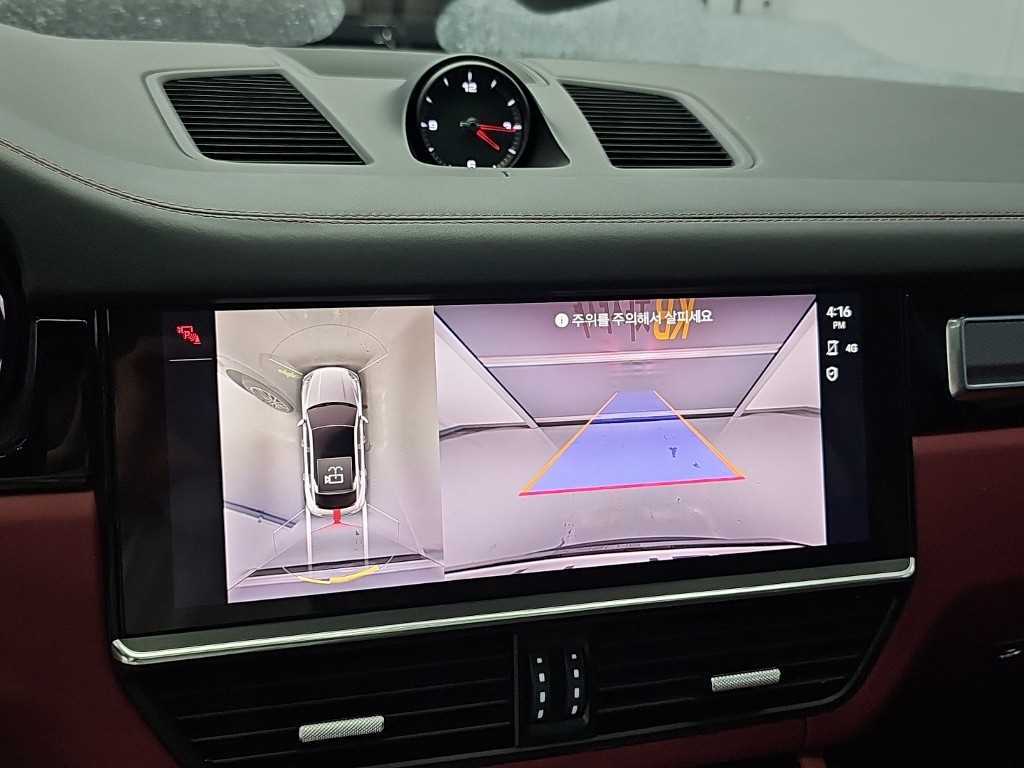 Porsche Cayenne — photo 16