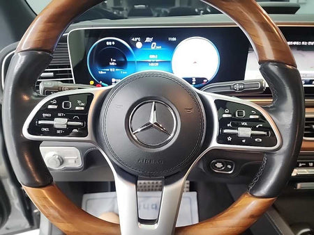 Mercedes-Benz GLS-Class — photo 09