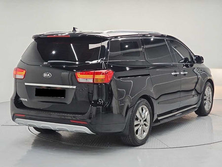 Kia Carnival — photo 04