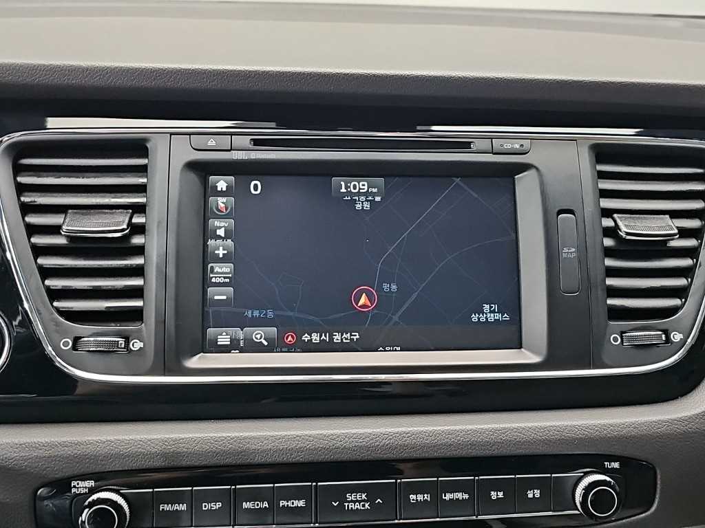 Kia Carnival — photo 17