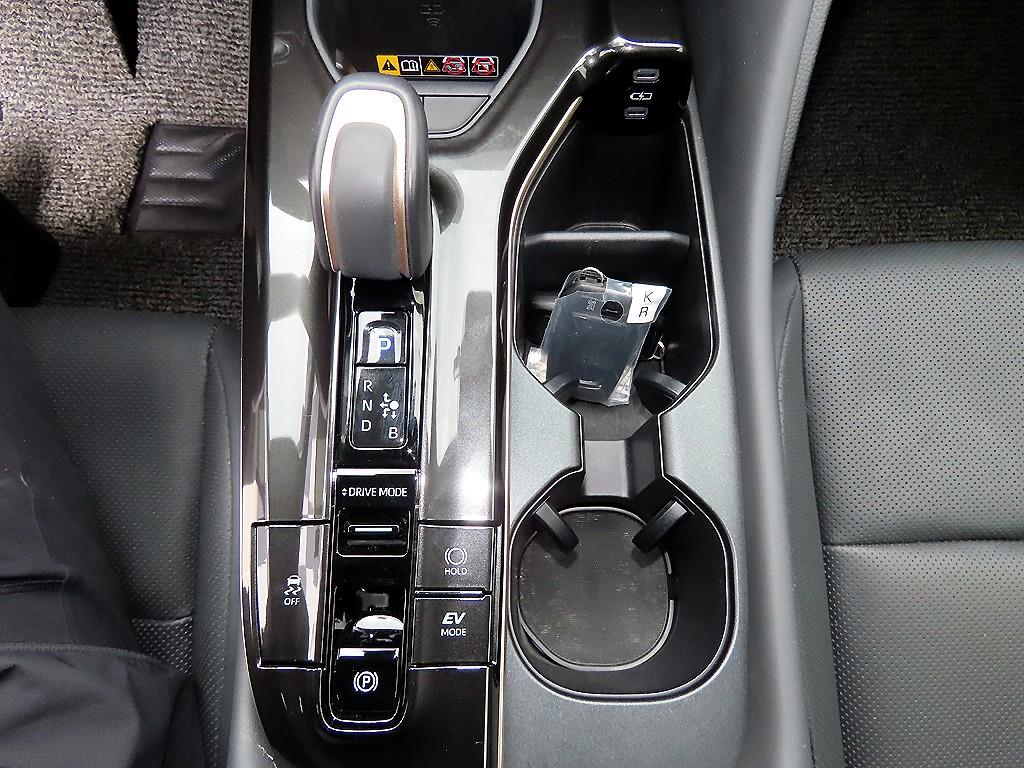 Toyota Crown — photo 10
