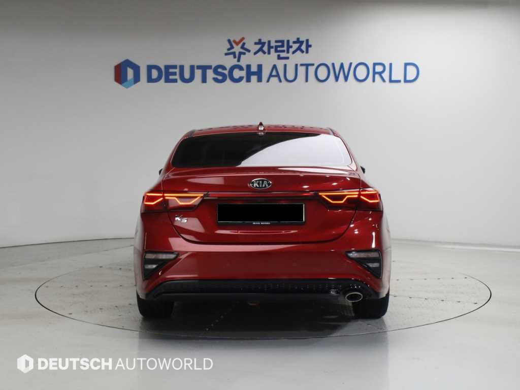Kia K3 — photo 04