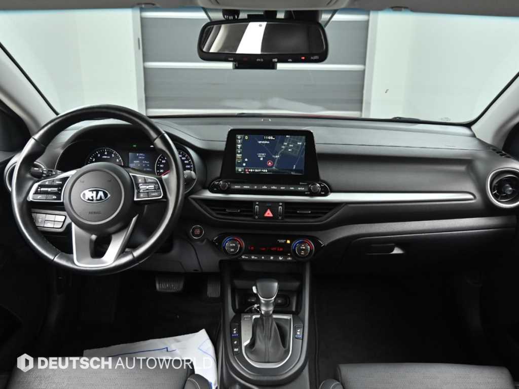 Kia K3 — photo 07