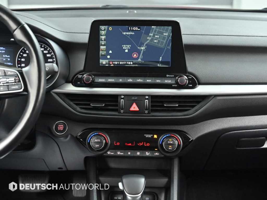 Kia K3 — photo 14