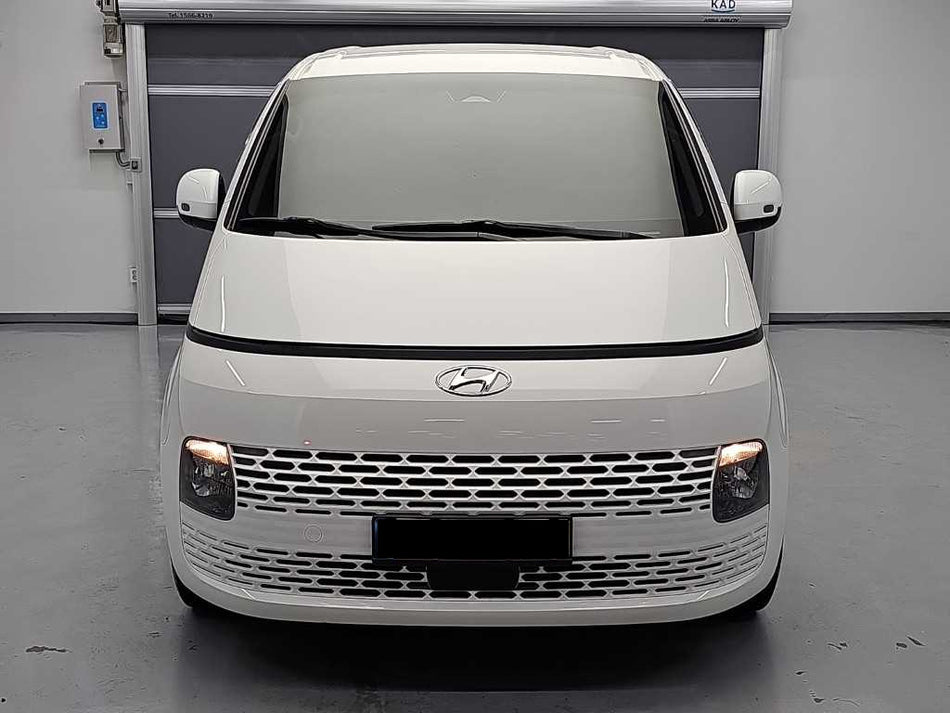 Hyundai Staria — photo 02