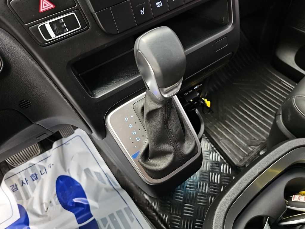 Hyundai Staria — photo 08