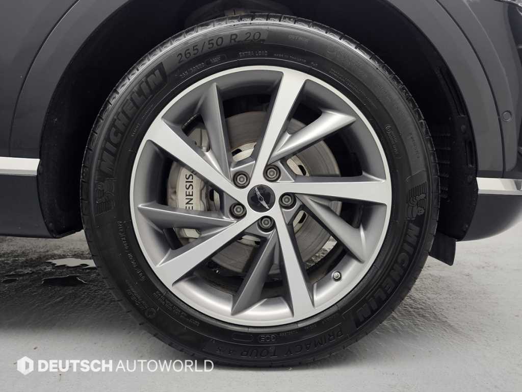 Genesis GV80 — photo 05