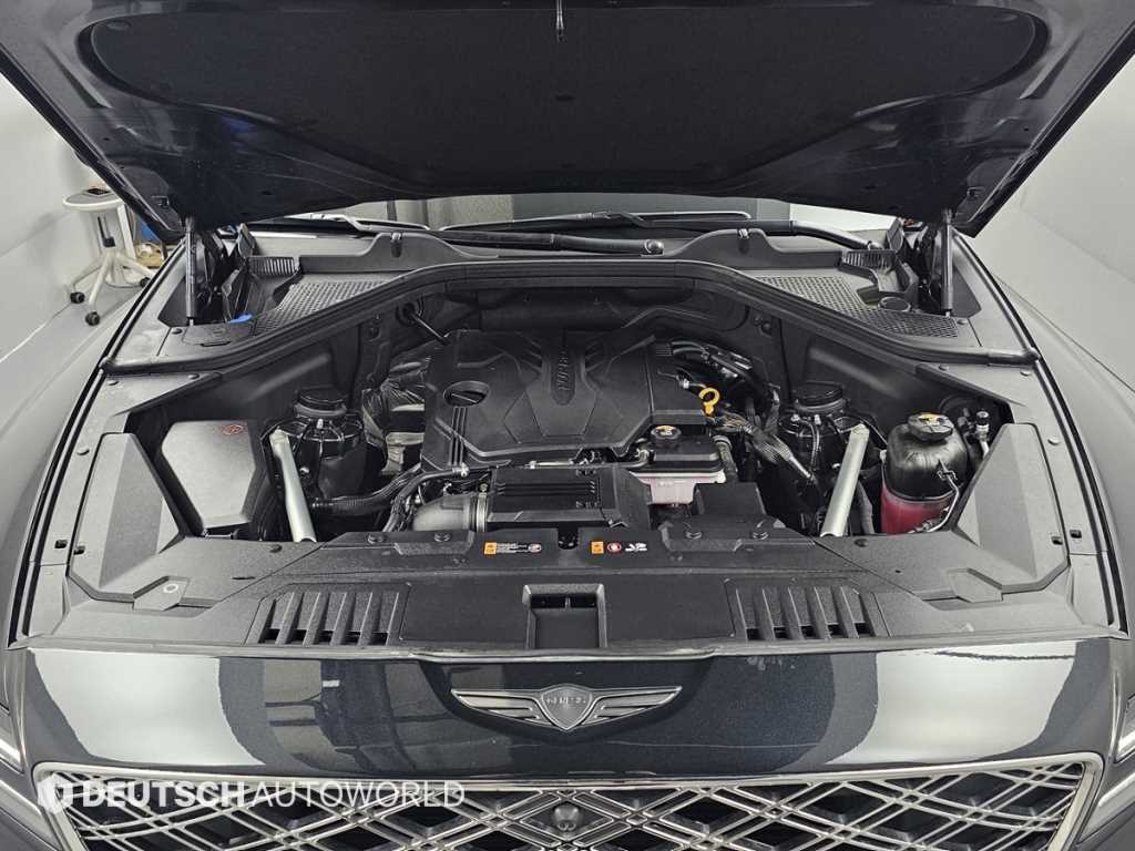 Genesis GV80 — photo 06