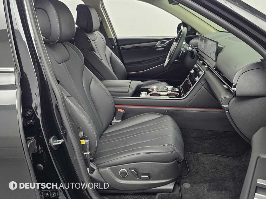 Genesis GV80 — photo 10