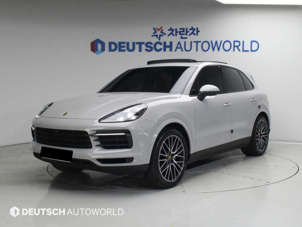 Porsche Cayenne — photo 01