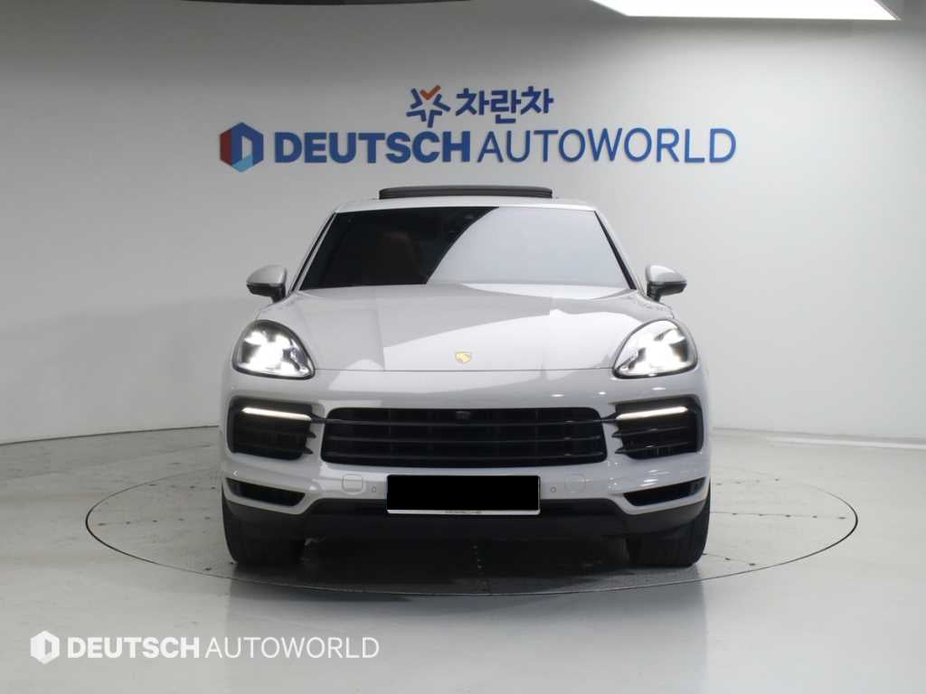 Porsche Cayenne — photo 03