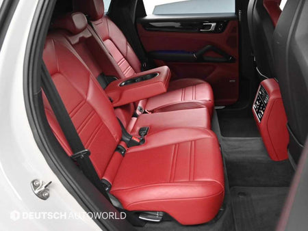 Porsche Cayenne — photo 13