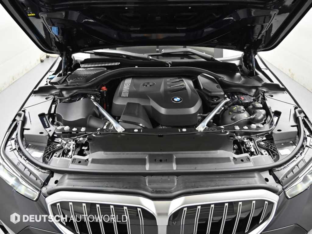 BMW 5-Series — photo 06