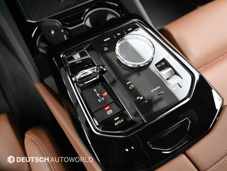 BMW 5-Series — photo 09