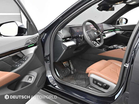 BMW 5-Series — photo 11