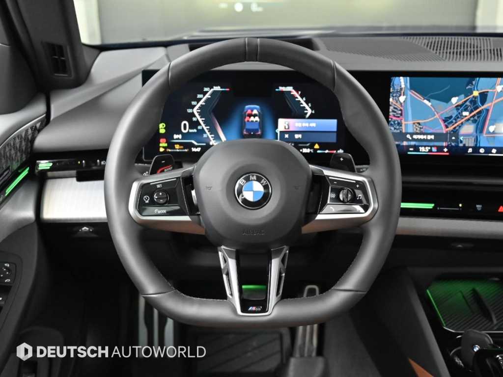 BMW 5-Series — photo 13