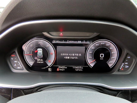 Audi Q3 — photo 09