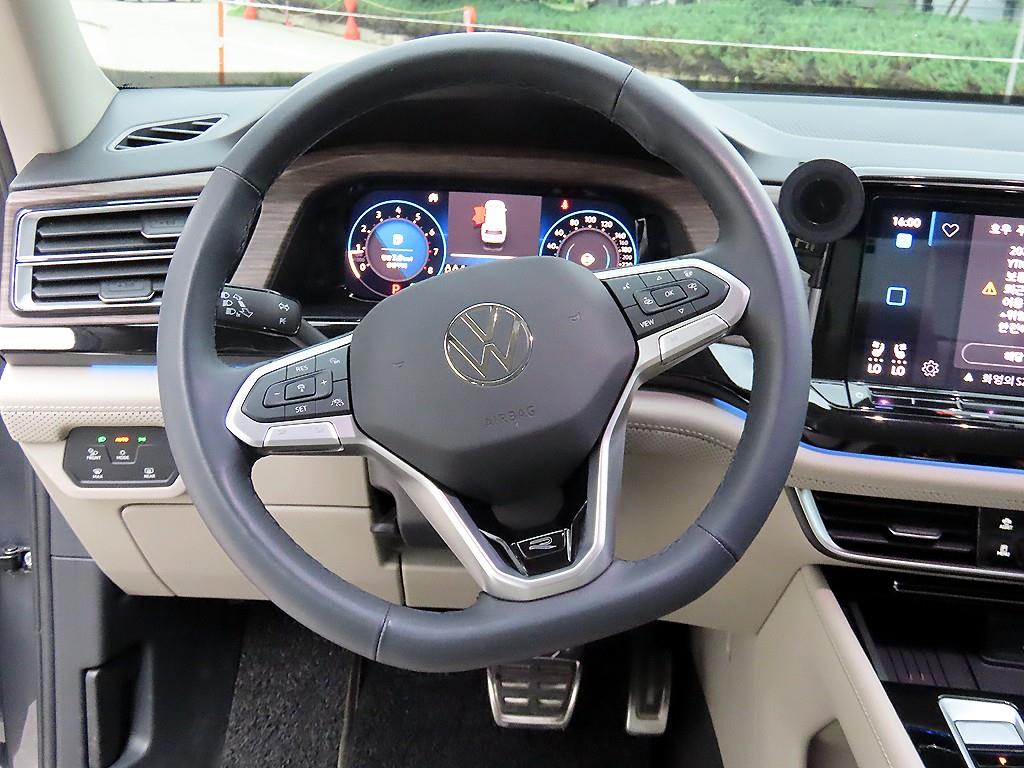 Volkswagen Atlas — photo 08