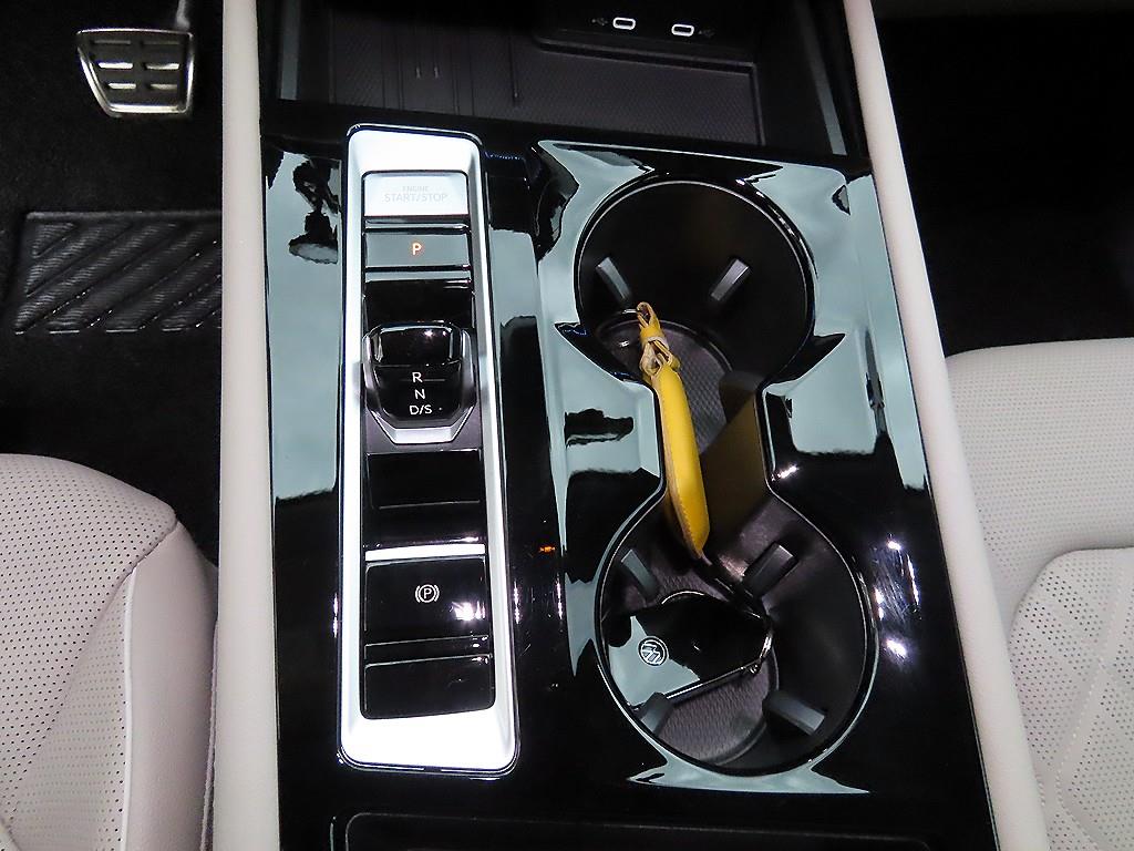Volkswagen Atlas — photo 11