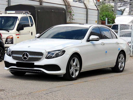 Mercedes-Benz E-Class — photo 02