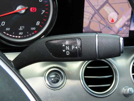 Mercedes-Benz E-Class — photo 11