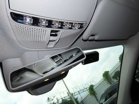 Mercedes-Benz E-Class — photo 16