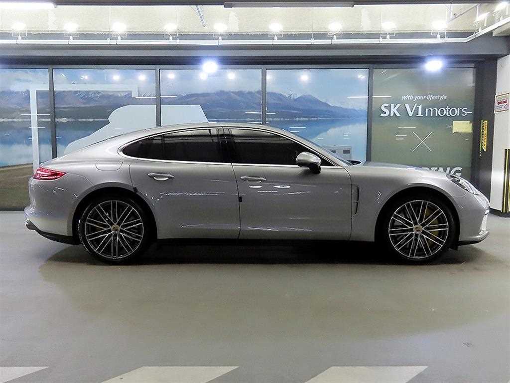 Porsche Panamera — photo 03