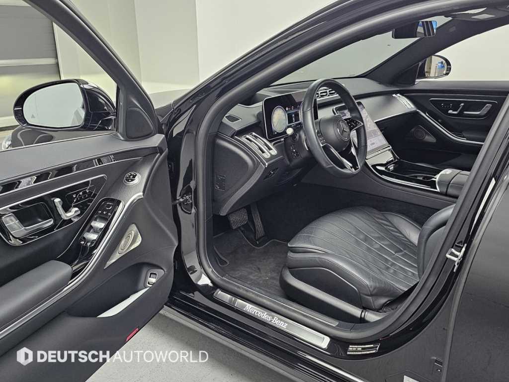 Mercedes-Benz S-Class — photo 11
