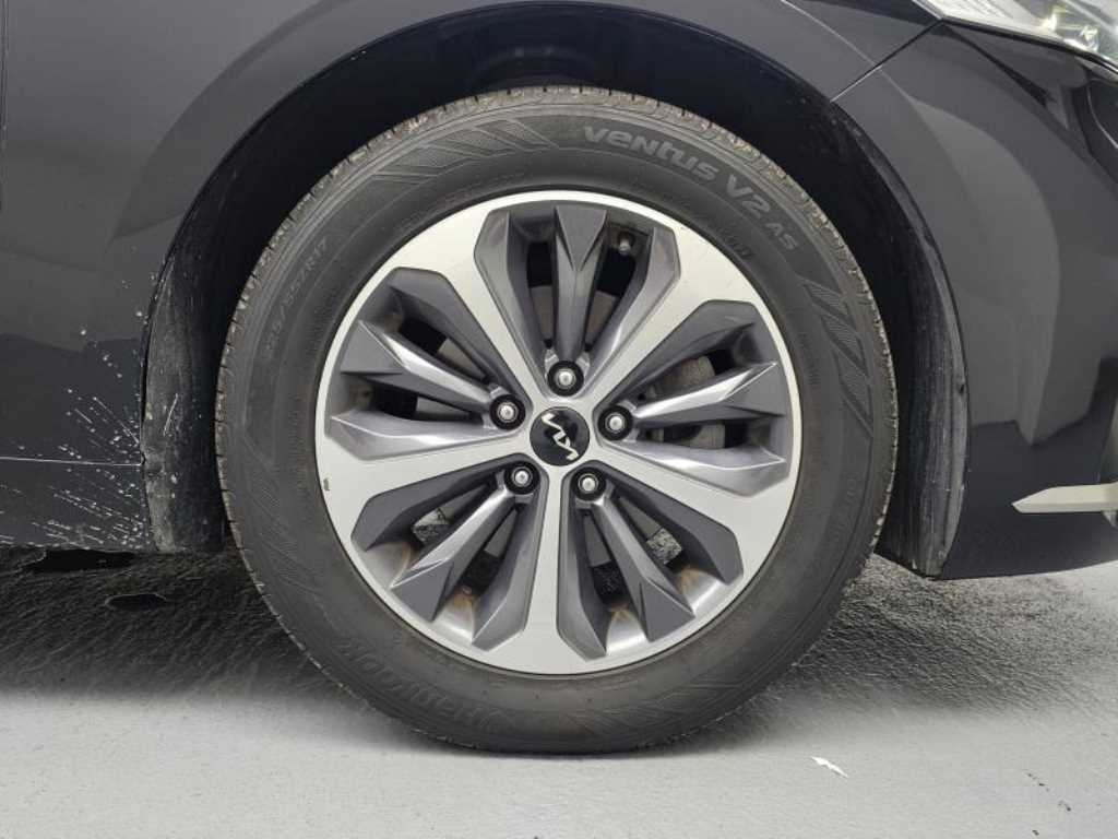 Kia K8 — photo 05