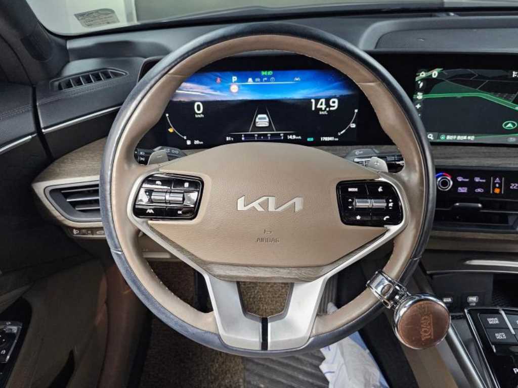 Kia K8 — photo 13