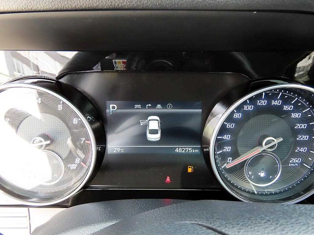 Hyundai Grandeur — photo 09