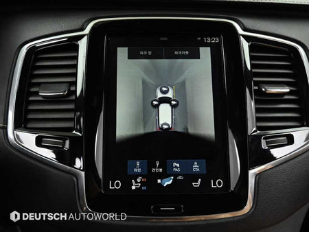 Volvo XC90 — photo 17