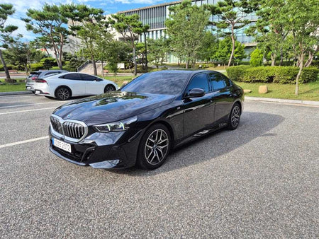 BMW 5-Series — photo 06
