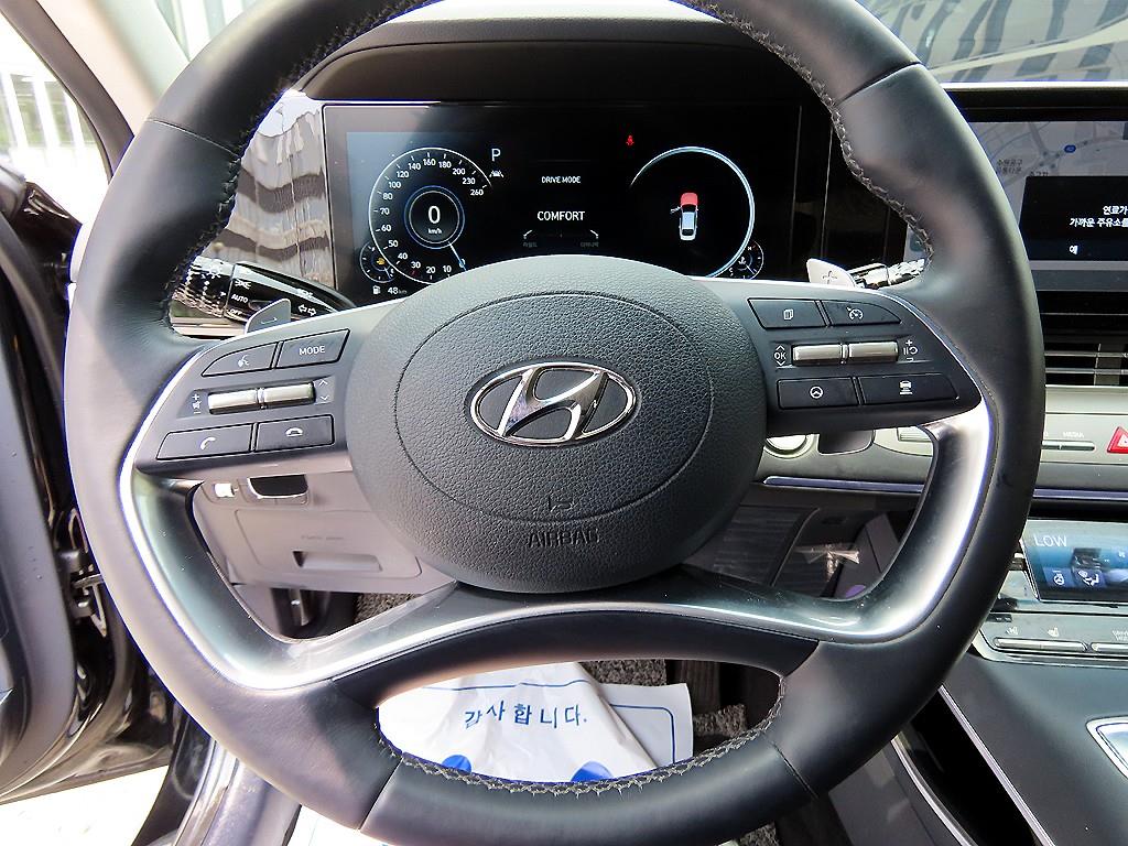 Hyundai Grandeur — photo 08