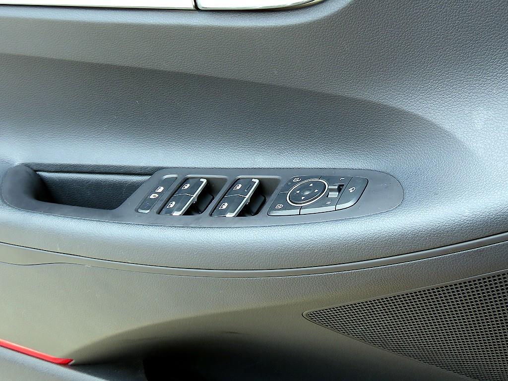 Hyundai Grandeur — photo 12