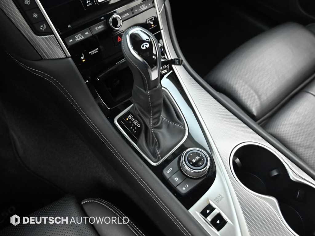 Infiniti Q50 — photo 09