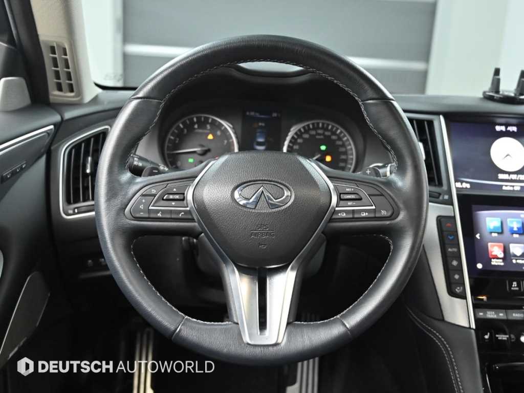 Infiniti Q50 — photo 13