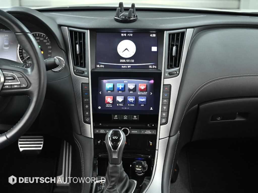 Infiniti Q50 — photo 14