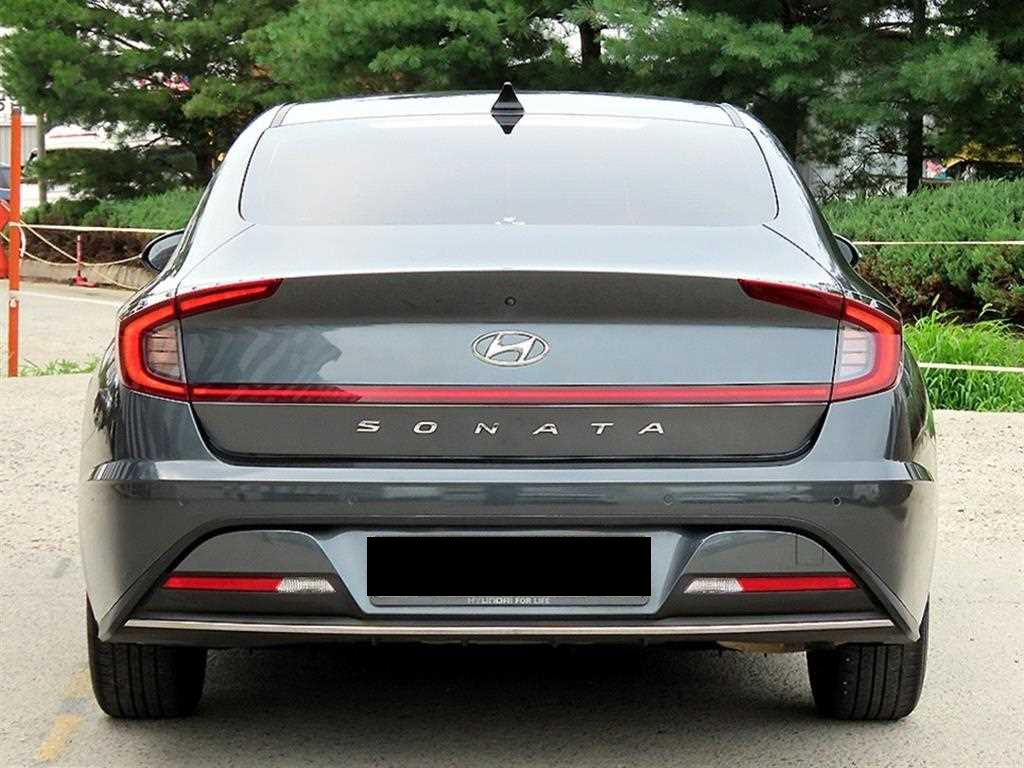 Hyundai Sonata — photo 04