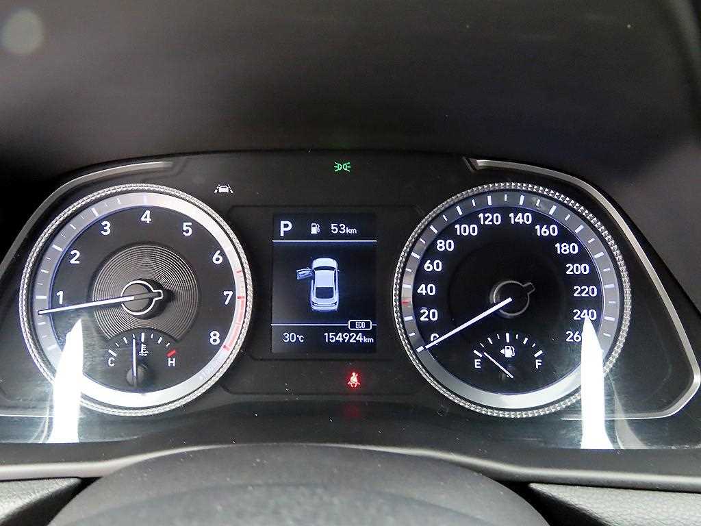 Hyundai Sonata — photo 09