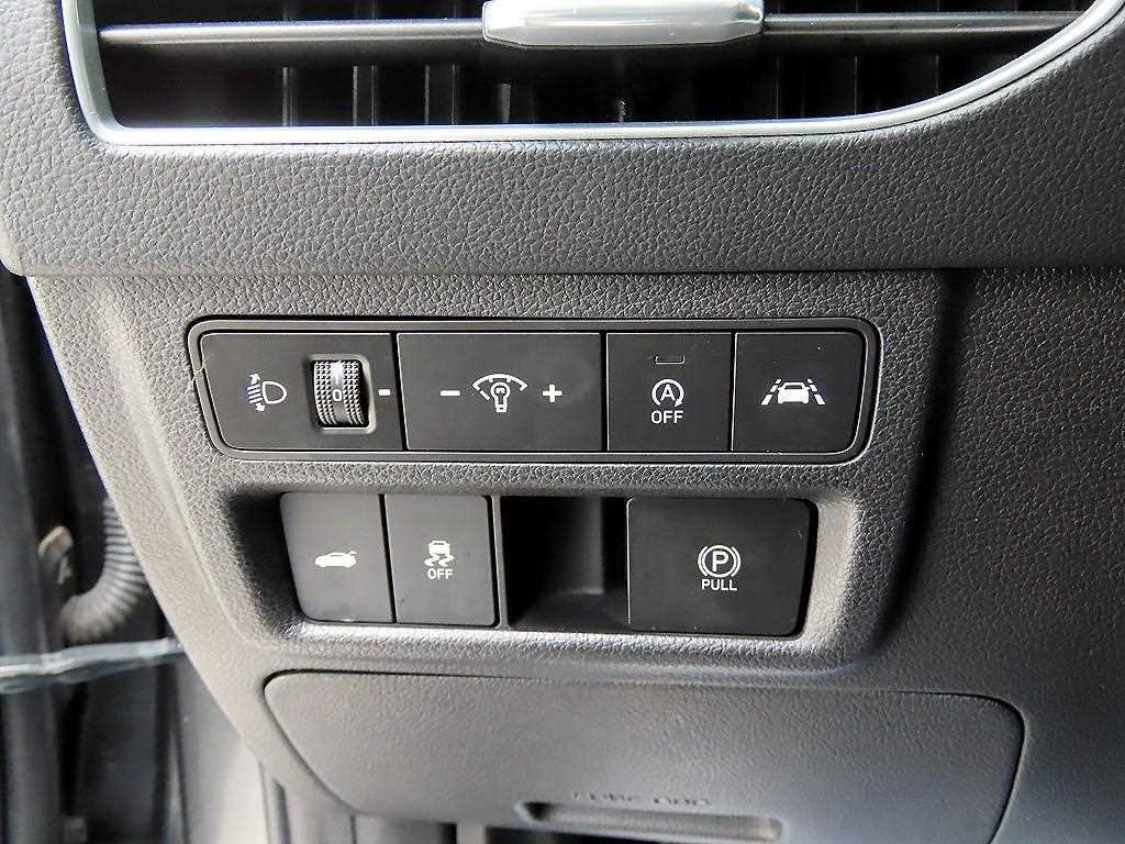 Hyundai Sonata — photo 11